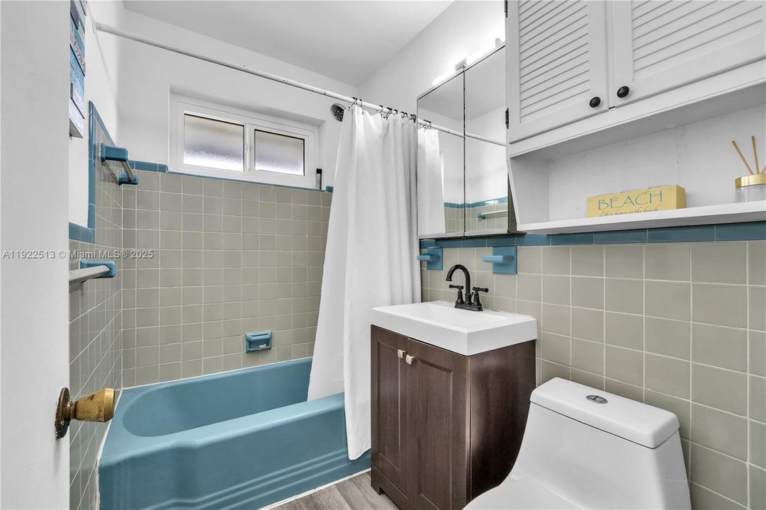 For Sale: $630,000 (3 beds, 2 baths, 1527 Square Feet)