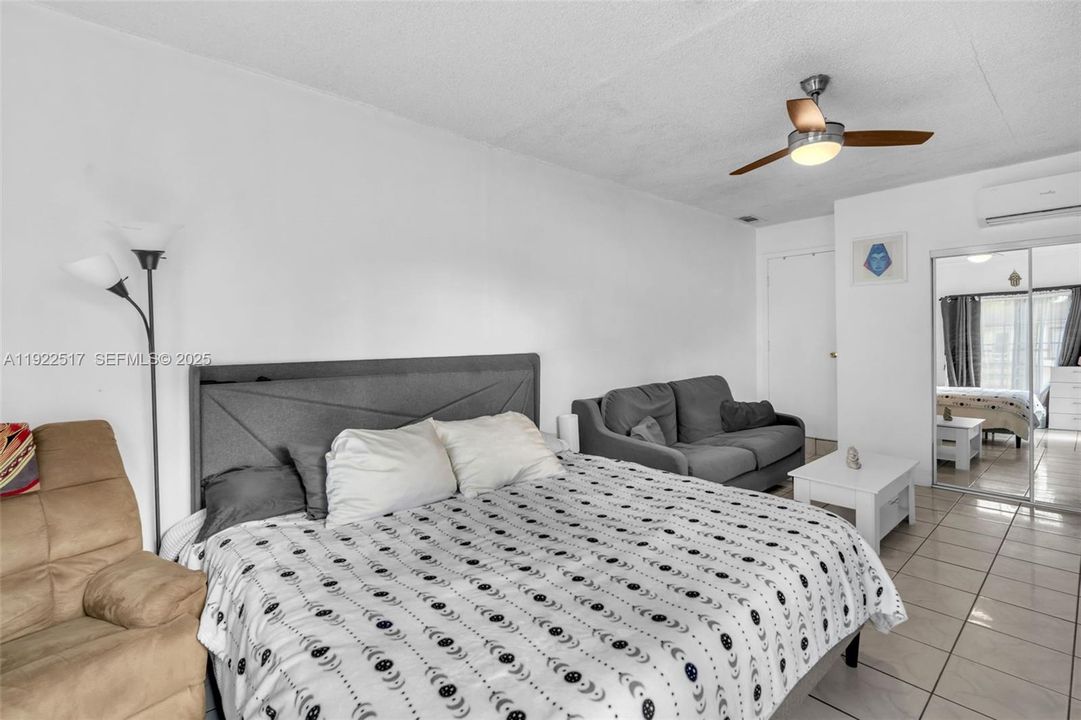 For Sale: $764,500 (4 beds, 2 baths, 1927 Square Feet)