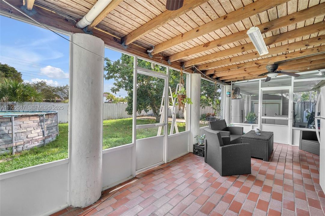 For Sale: $764,500 (4 beds, 2 baths, 1927 Square Feet)