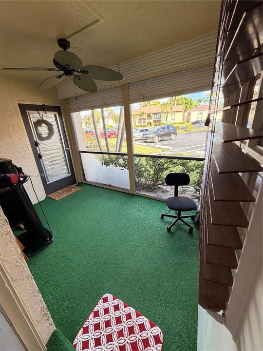 For Sale: $179,000 (2 beds, 2 baths, 922 Square Feet)