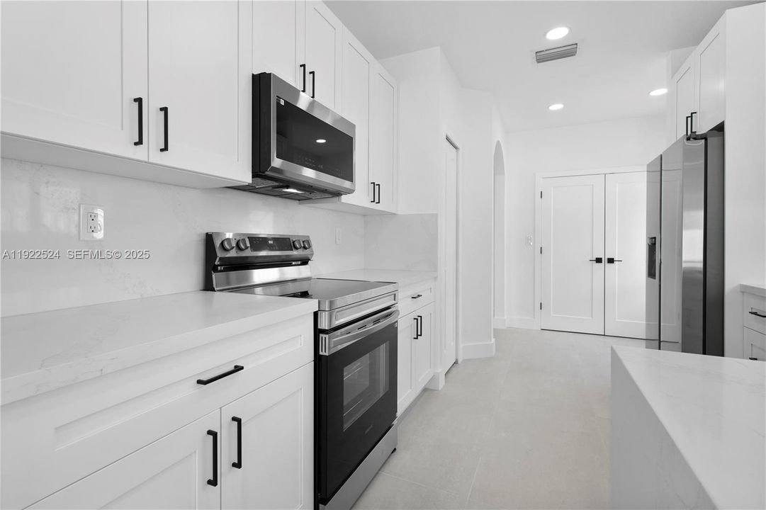 For Sale: $630,000 (3 beds, 2 baths, 1538 Square Feet)