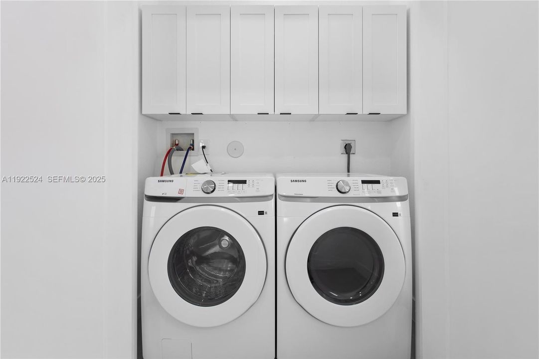 For Sale: $630,000 (3 beds, 2 baths, 1538 Square Feet)