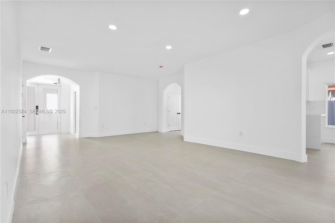 For Sale: $630,000 (3 beds, 2 baths, 1538 Square Feet)