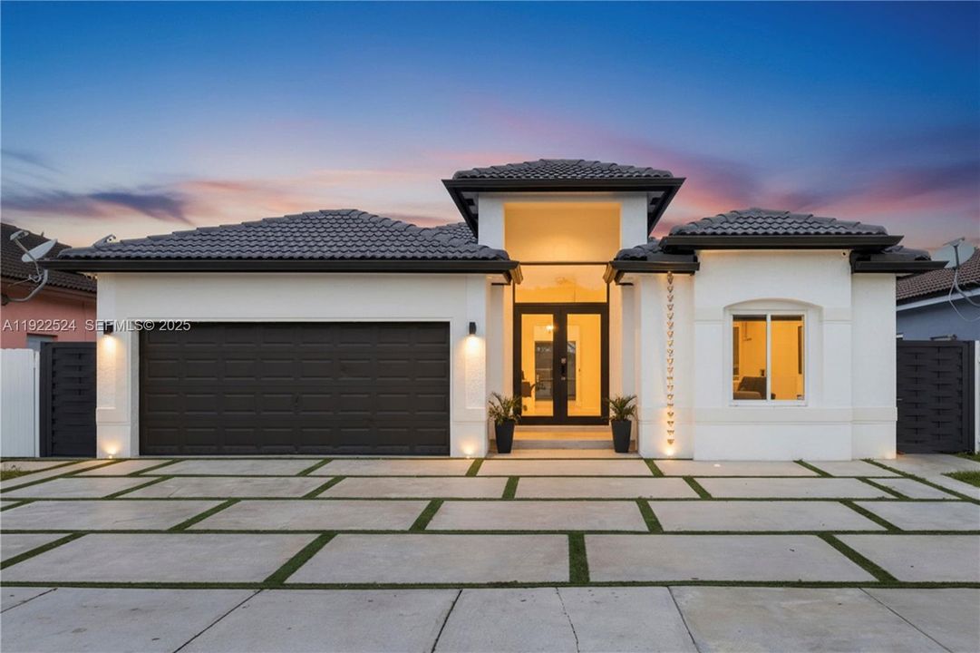 For Sale: $630,000 (3 beds, 2 baths, 1538 Square Feet)