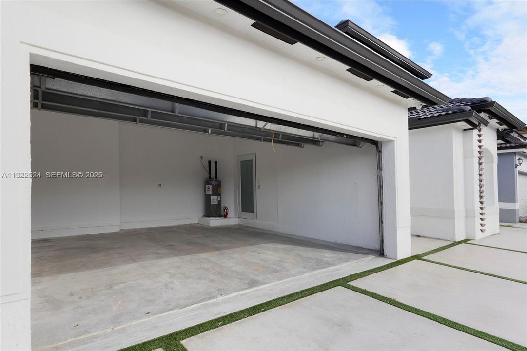 For Sale: $630,000 (3 beds, 2 baths, 1538 Square Feet)