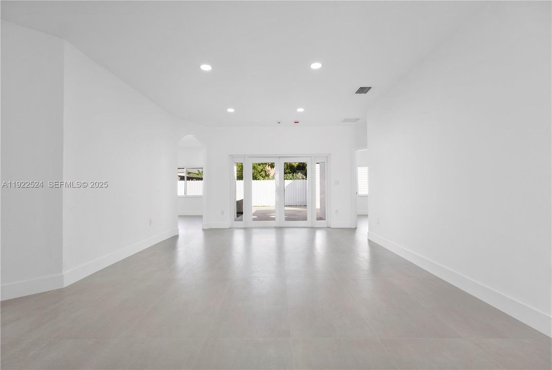 For Sale: $630,000 (3 beds, 2 baths, 1538 Square Feet)