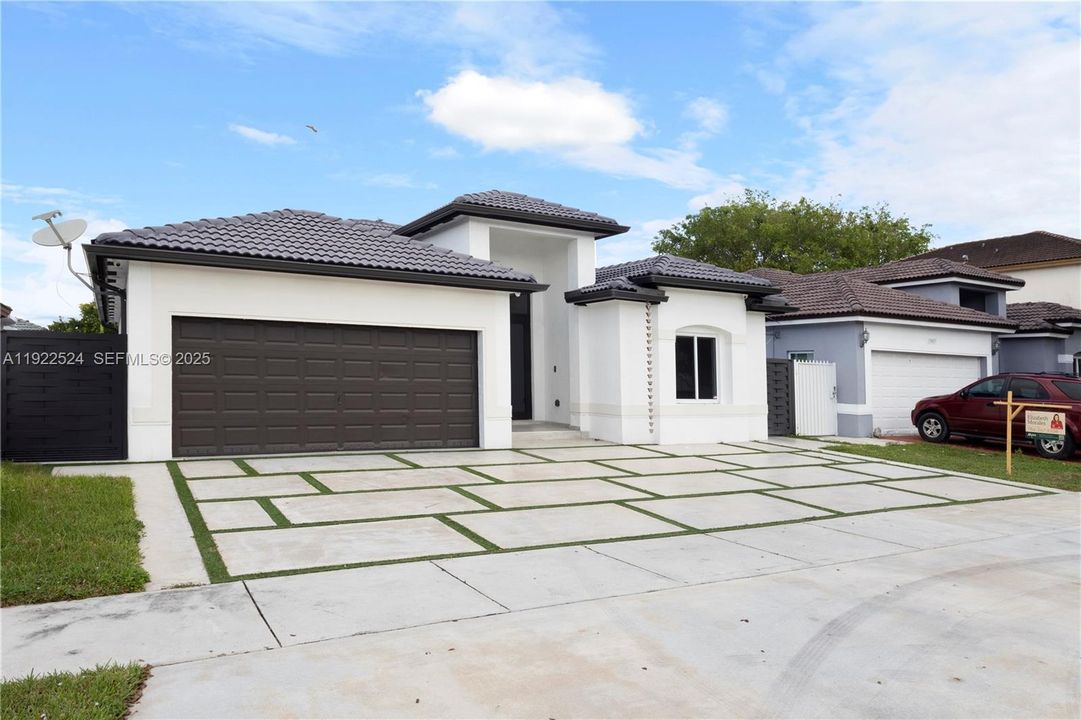 For Sale: $630,000 (3 beds, 2 baths, 1538 Square Feet)