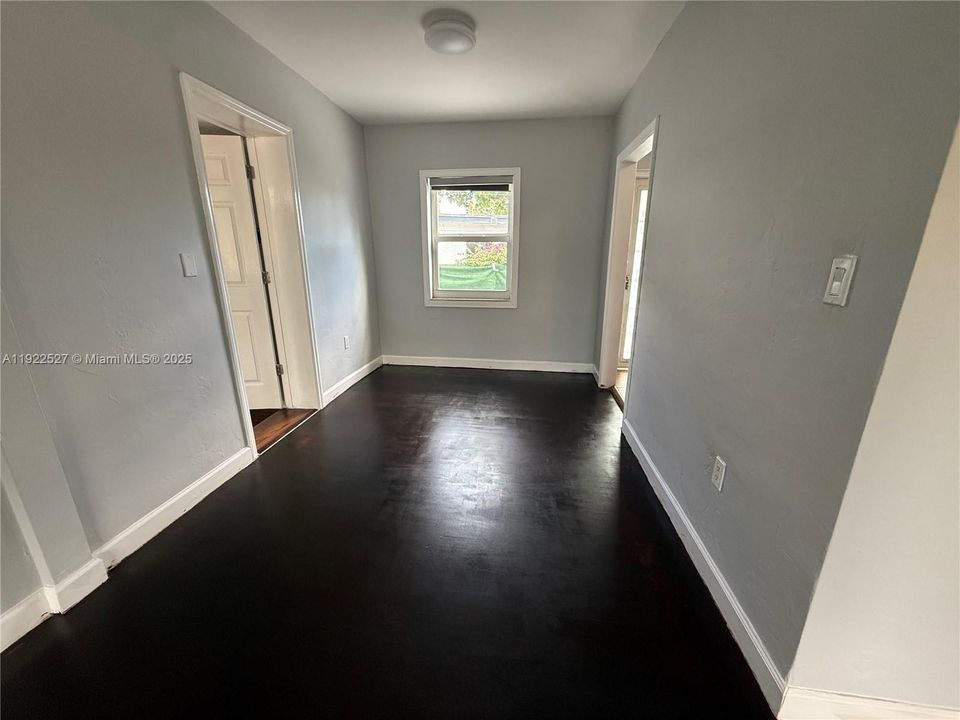 Activo con contrato: $3,000 (2 camas, 2 baños, 1203 Pies cuadrados)