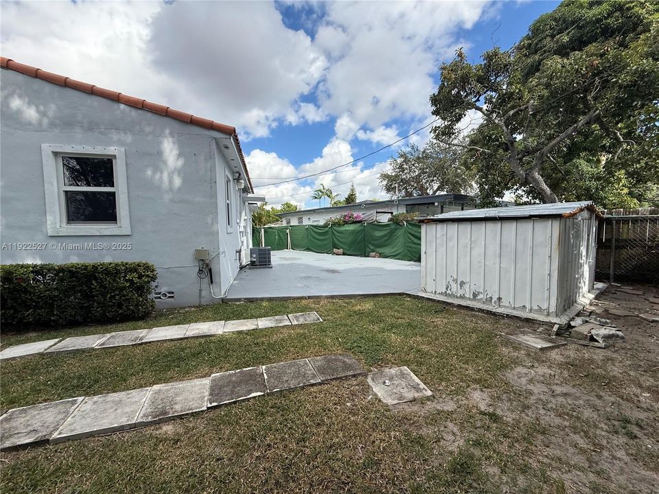 Activo con contrato: $3,000 (2 camas, 2 baños, 1203 Pies cuadrados)