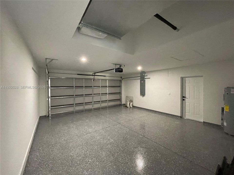 For Sale: $365,000 (4 beds, 2 baths, 1650 Square Feet)