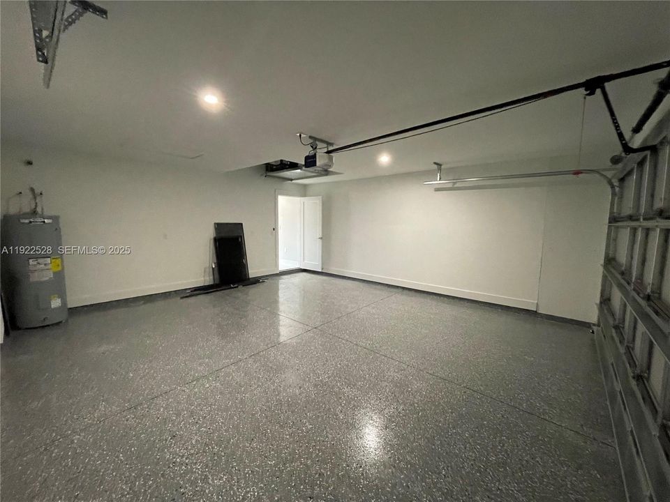 For Sale: $365,000 (4 beds, 2 baths, 1650 Square Feet)