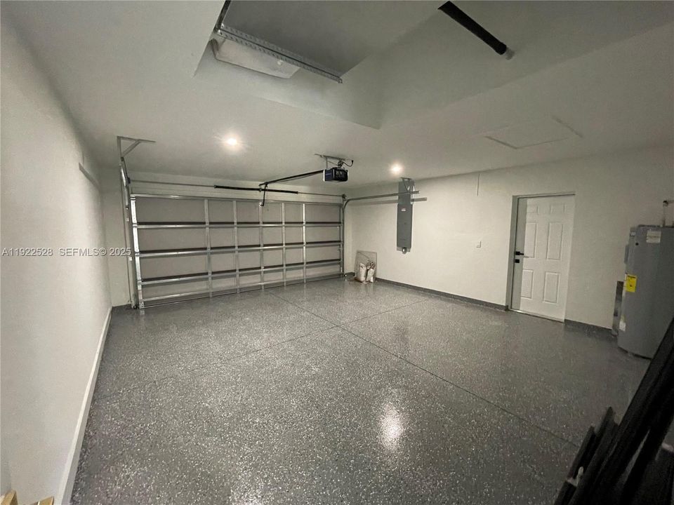 For Sale: $365,000 (4 beds, 2 baths, 1650 Square Feet)