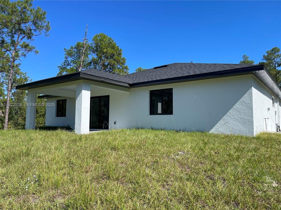 For Sale: $365,000 (4 beds, 2 baths, 1650 Square Feet)