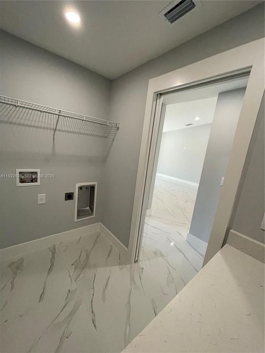 For Sale: $365,000 (4 beds, 2 baths, 1650 Square Feet)