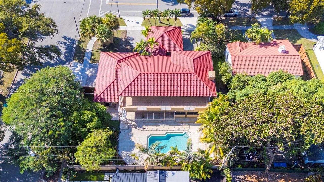 For Sale: $2,900,000 (4 beds, 5 baths, 3875 Square Feet)