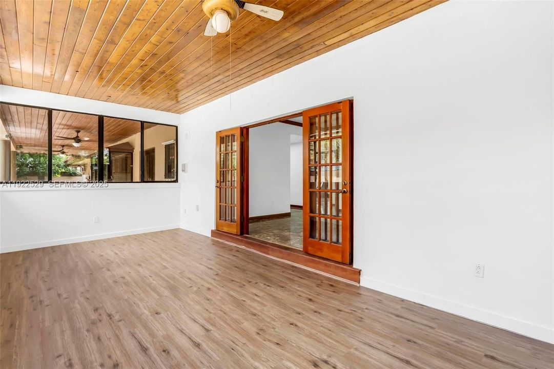 For Sale: $2,900,000 (4 beds, 5 baths, 3875 Square Feet)