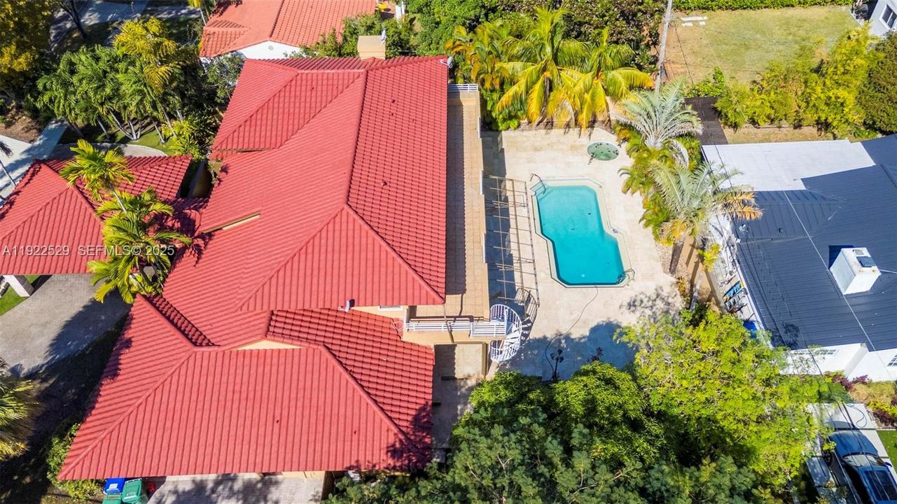 For Sale: $2,900,000 (4 beds, 5 baths, 3875 Square Feet)