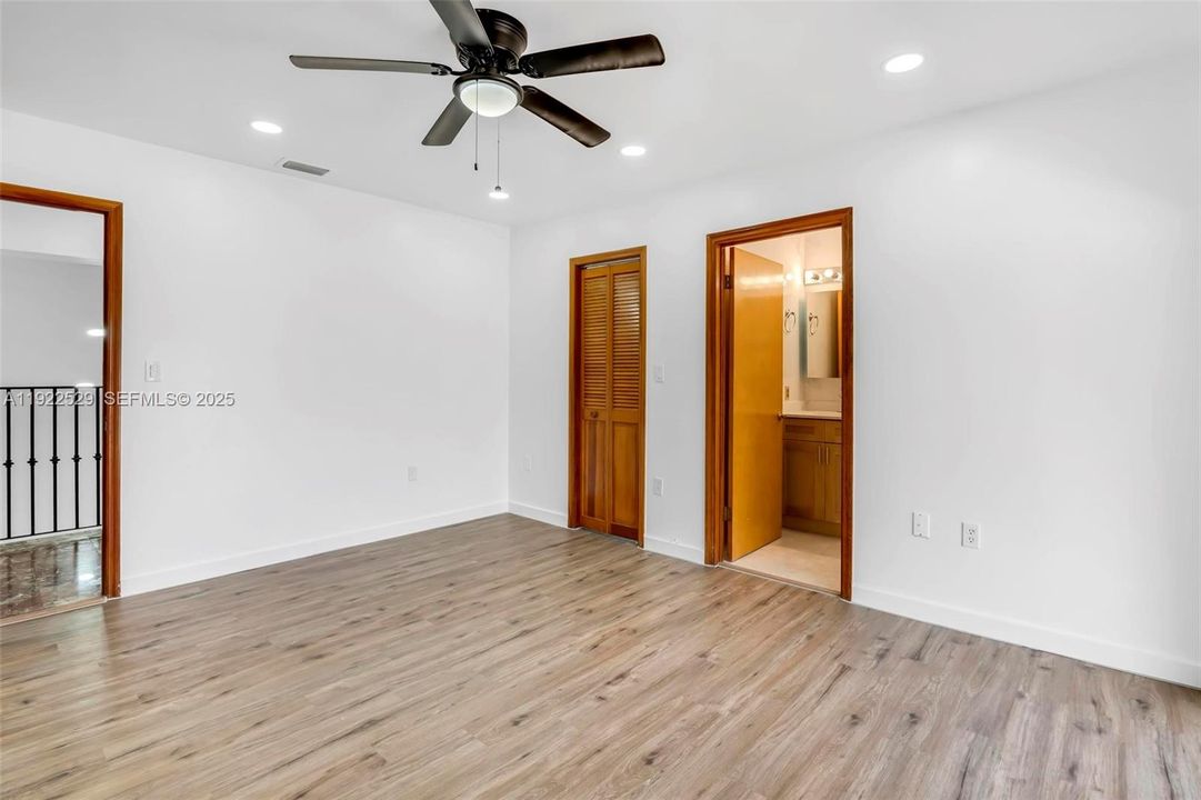 For Sale: $2,900,000 (4 beds, 5 baths, 3875 Square Feet)