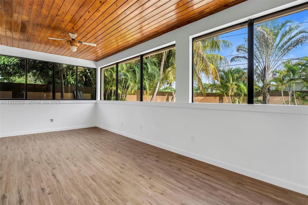 For Sale: $2,900,000 (4 beds, 5 baths, 3875 Square Feet)