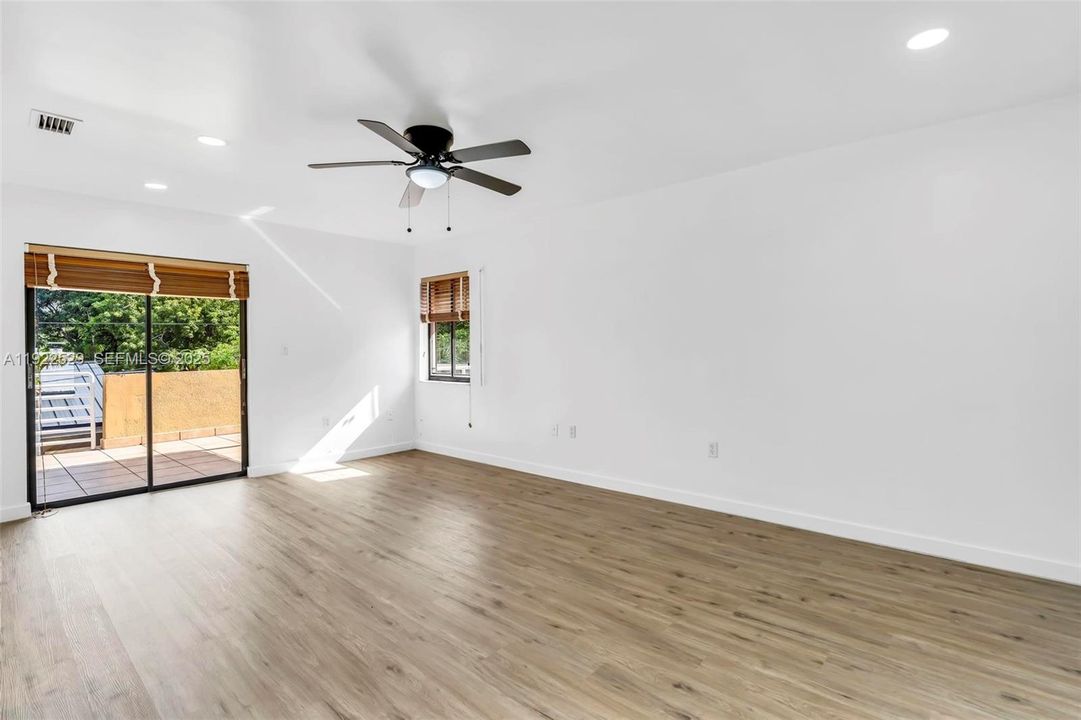 For Sale: $2,900,000 (4 beds, 5 baths, 3875 Square Feet)