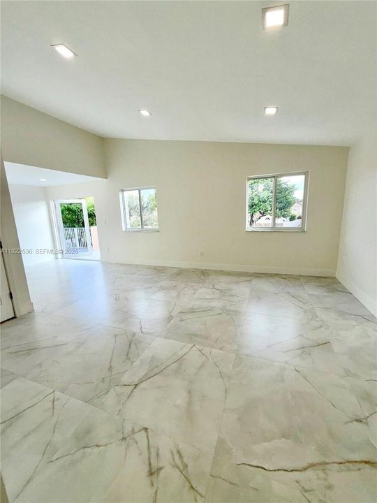 For Sale: $865,000 (4 beds, 2 baths, 2885 Square Feet)