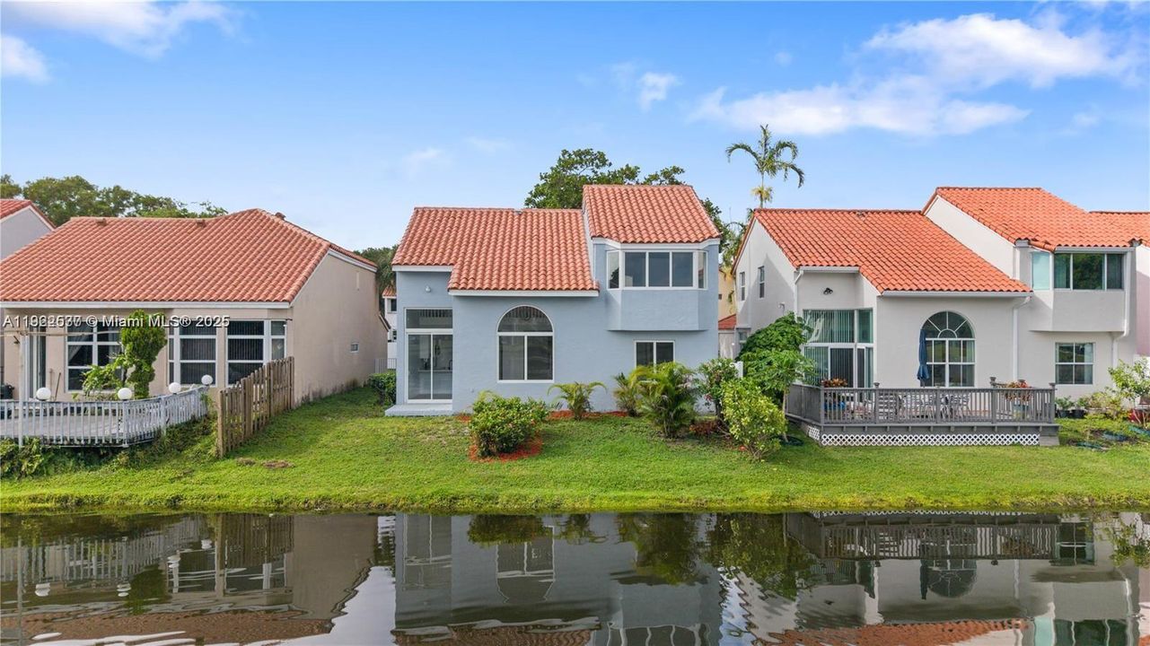 For Rent: $4,650 (3 beds, 2 baths, 1764 Square Feet)