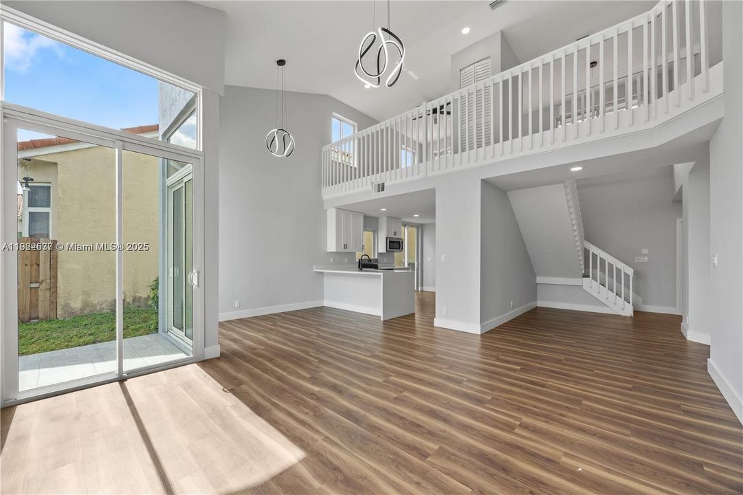 For Rent: $4,650 (3 beds, 2 baths, 1764 Square Feet)