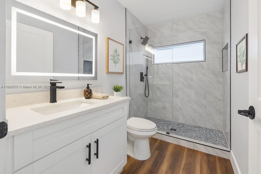 For Rent: $4,650 (3 beds, 2 baths, 1764 Square Feet)