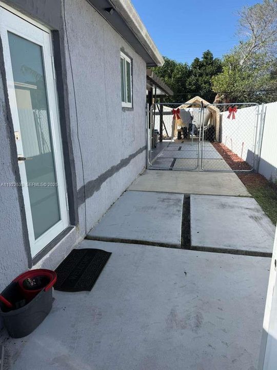 En Venta: $649,000 (5 camas, 3 baños, 1870 Pies cuadrados)