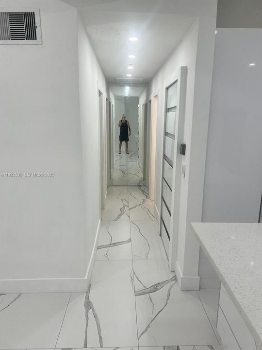 En Venta: $649,000 (5 camas, 3 baños, 1870 Pies cuadrados)