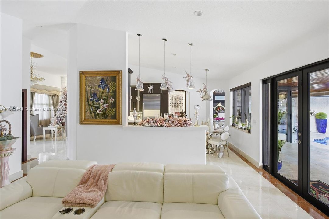 For Sale: $1,699,900 (4 beds, 2 baths, 2482 Square Feet)