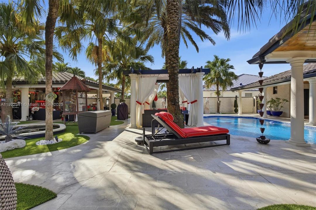 For Sale: $1,699,900 (4 beds, 2 baths, 2482 Square Feet)