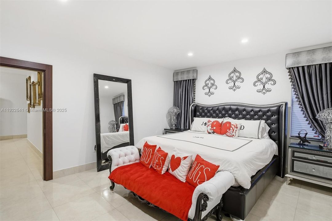 For Sale: $1,699,900 (4 beds, 2 baths, 2482 Square Feet)