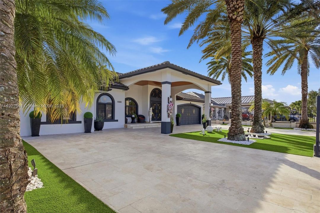 For Sale: $1,699,900 (4 beds, 2 baths, 2482 Square Feet)