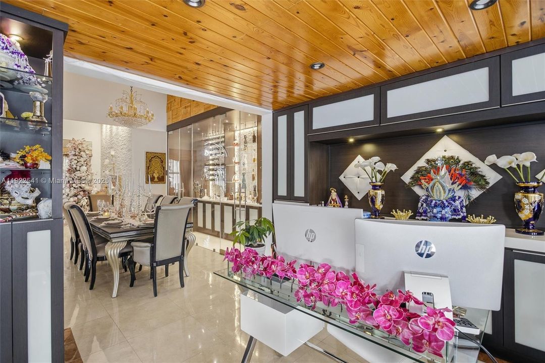 For Sale: $1,699,900 (4 beds, 2 baths, 2482 Square Feet)