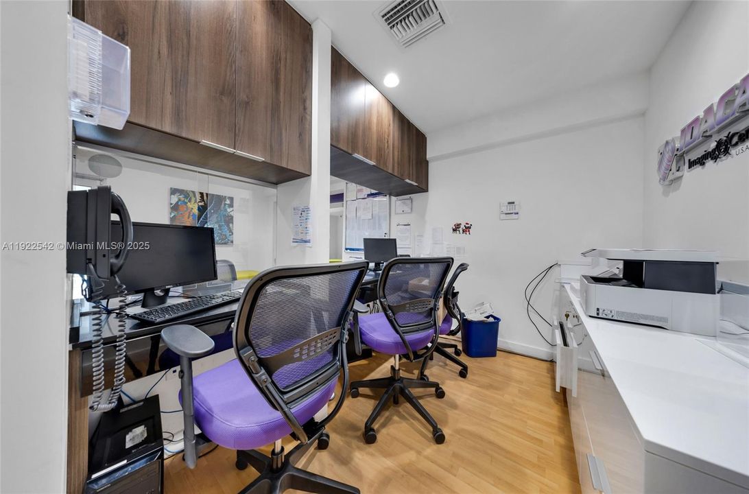 В аренду: $32 (0 спален, 0 ванн, 0 Квадратных фут)