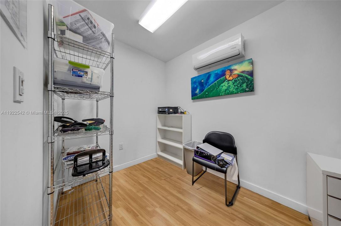 В аренду: $32 (0 спален, 0 ванн, 0 Квадратных фут)