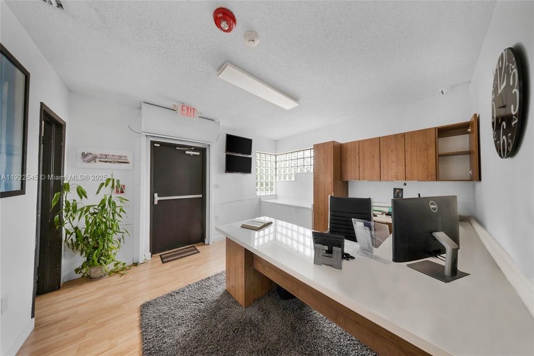 В аренду: $32 (0 спален, 0 ванн, 0 Квадратных фут)