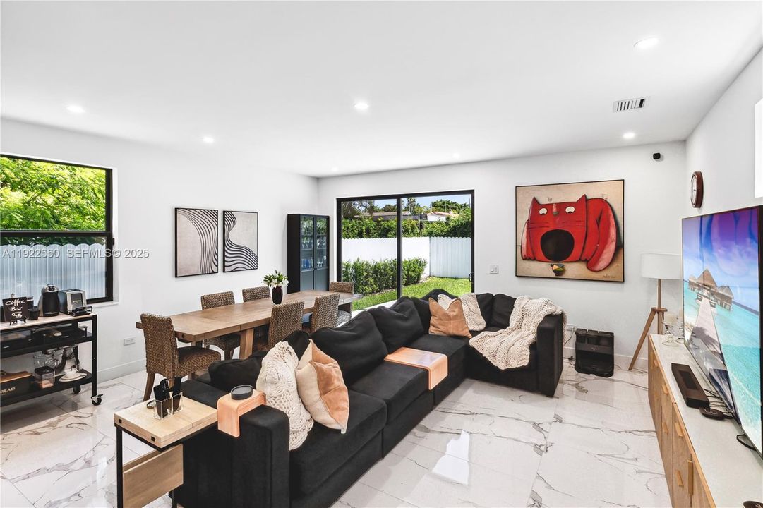 For Sale: $1,450,000 (4 beds, 4 baths, 2594 Square Feet)