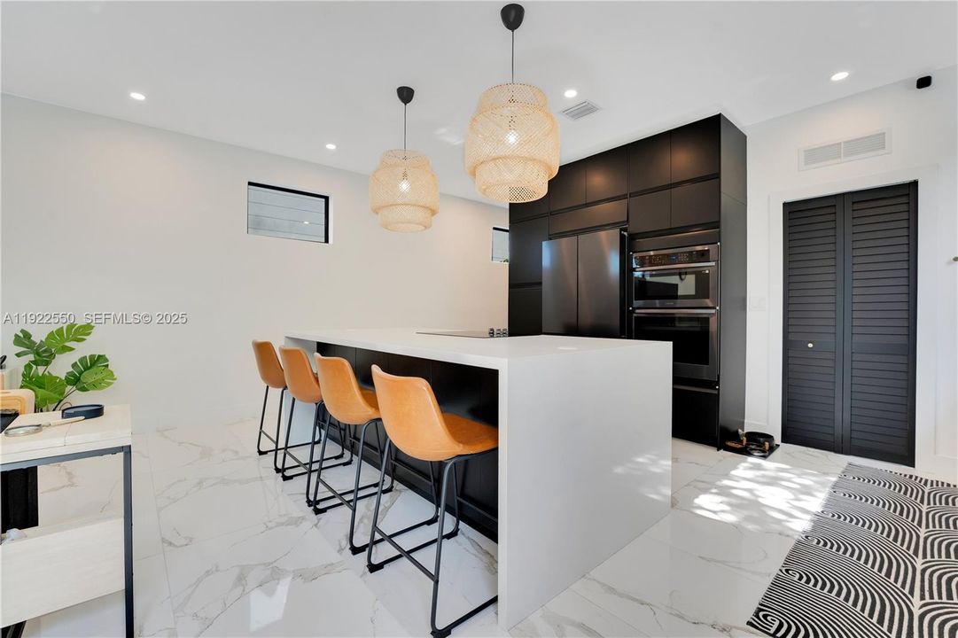 For Sale: $1,450,000 (4 beds, 4 baths, 2594 Square Feet)