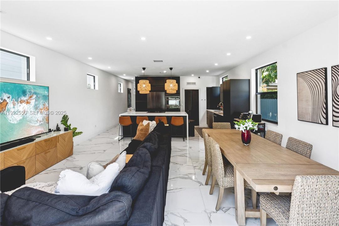 For Sale: $1,450,000 (4 beds, 4 baths, 2594 Square Feet)