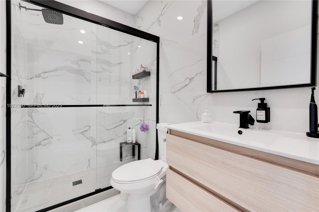 For Sale: $1,450,000 (4 beds, 4 baths, 2594 Square Feet)