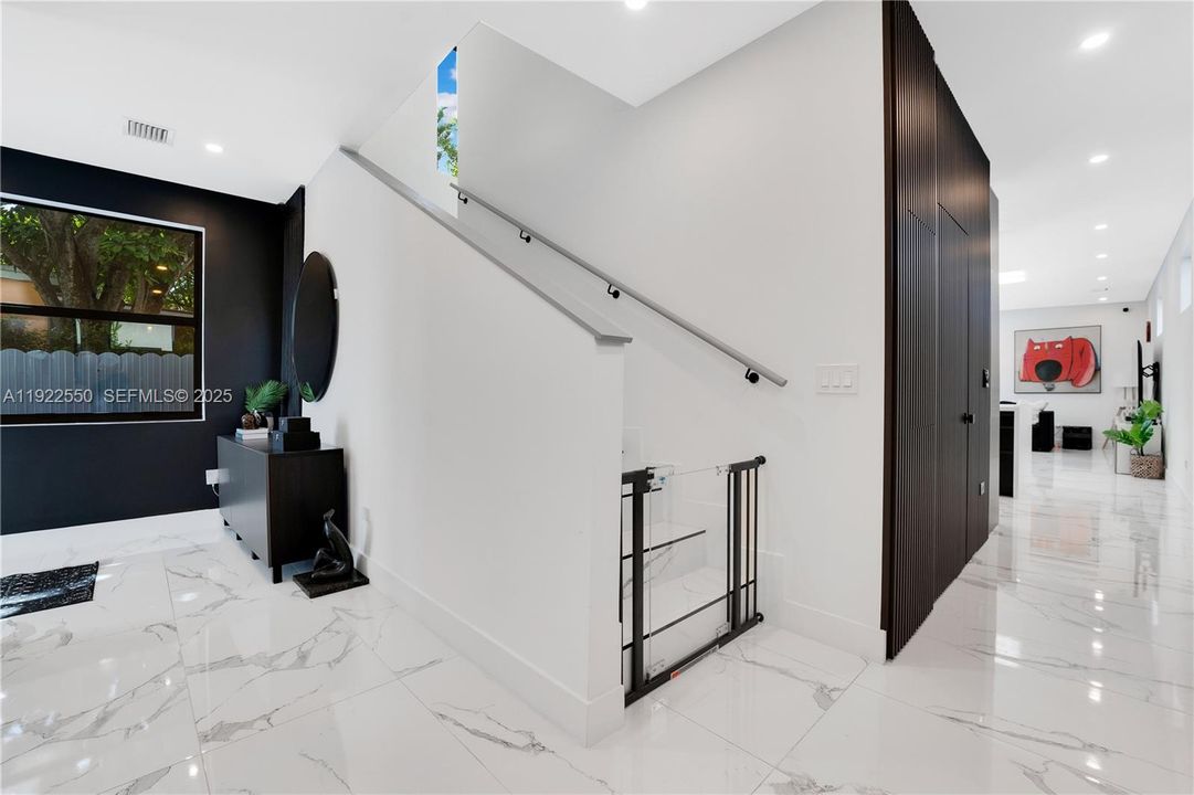 For Sale: $1,450,000 (4 beds, 4 baths, 2594 Square Feet)