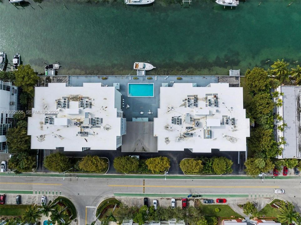 待售: $660,000 (2 贝兹, 2 浴室, 1484 平方英尺)