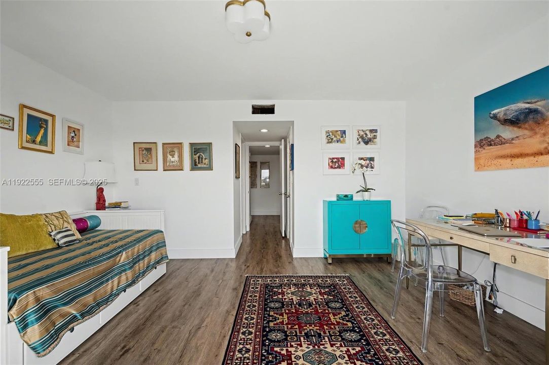 待售: $660,000 (2 贝兹, 2 浴室, 1484 平方英尺)