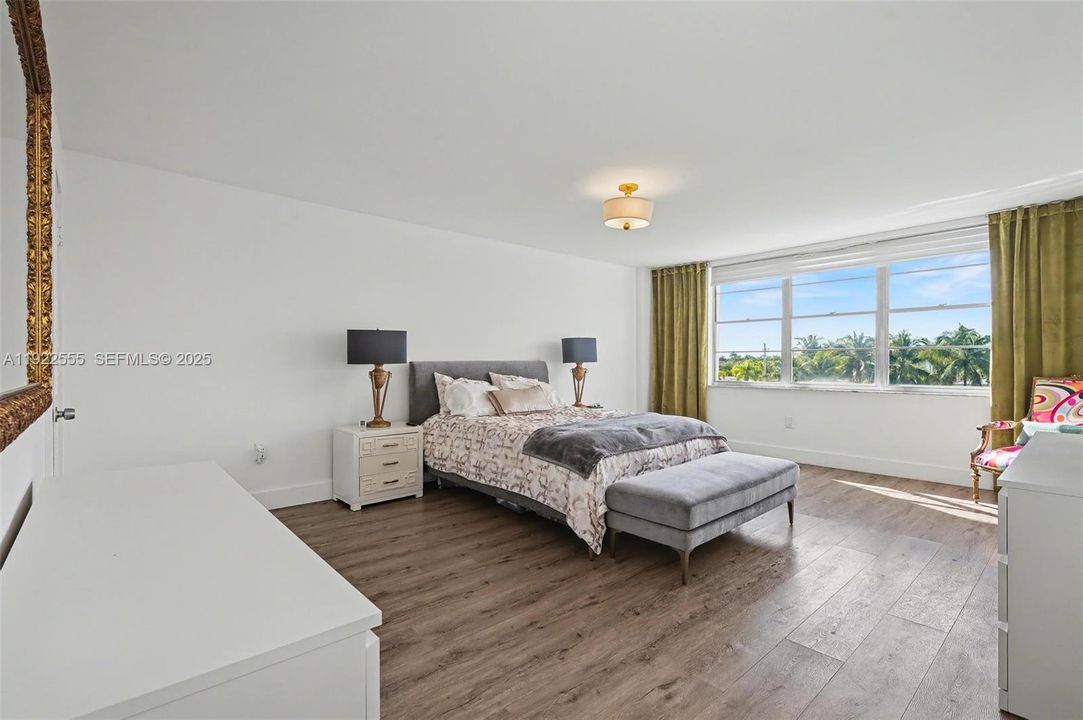 待售: $660,000 (2 贝兹, 2 浴室, 1484 平方英尺)