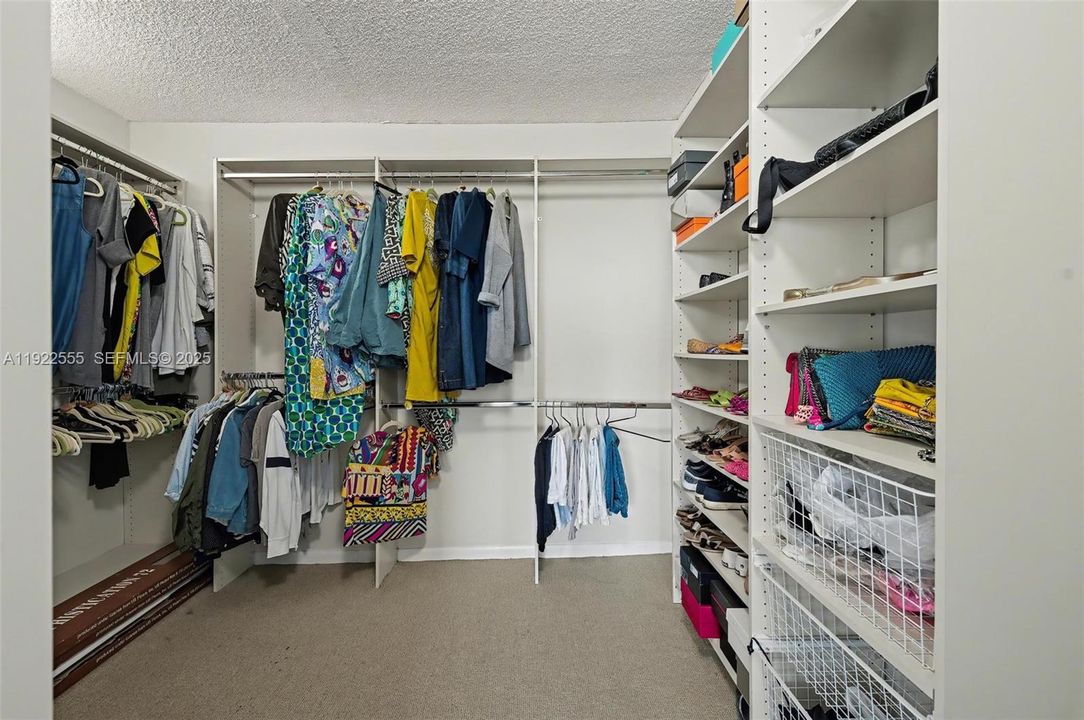 待售: $660,000 (2 贝兹, 2 浴室, 1484 平方英尺)