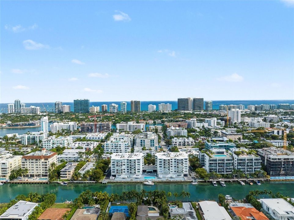 待售: $660,000 (2 贝兹, 2 浴室, 1484 平方英尺)