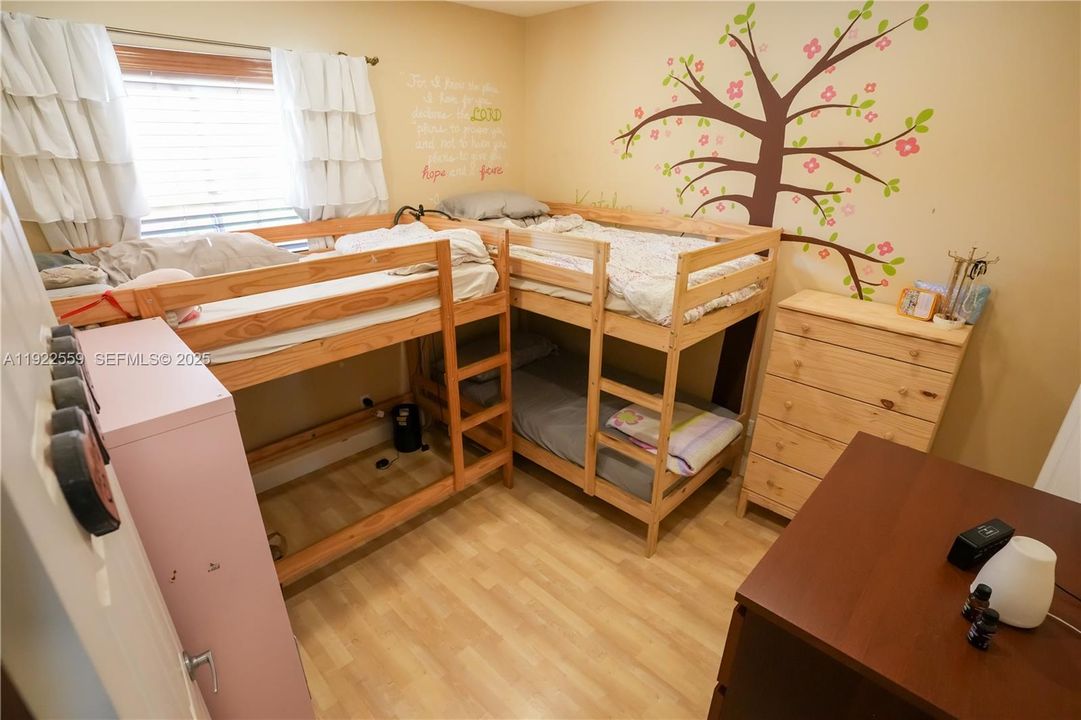 待售: $599,000 (3 贝兹, 2 浴室, 1650 平方英尺)