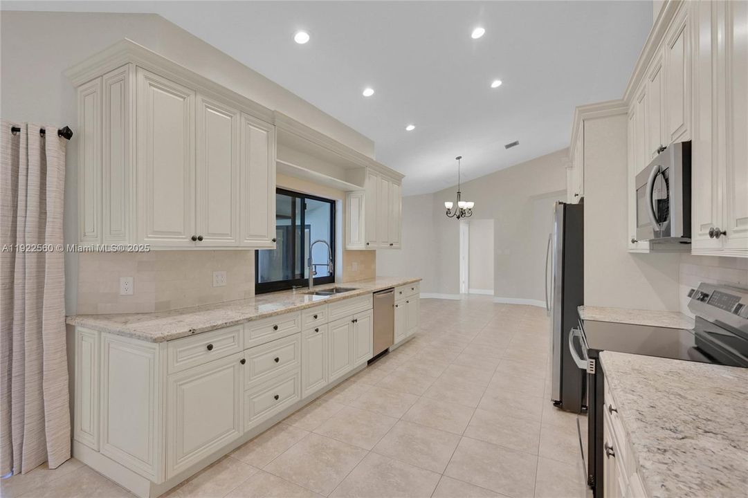 En Renta: $5,795 (5 camas, 3 baños, 2834 Pies cuadrados)